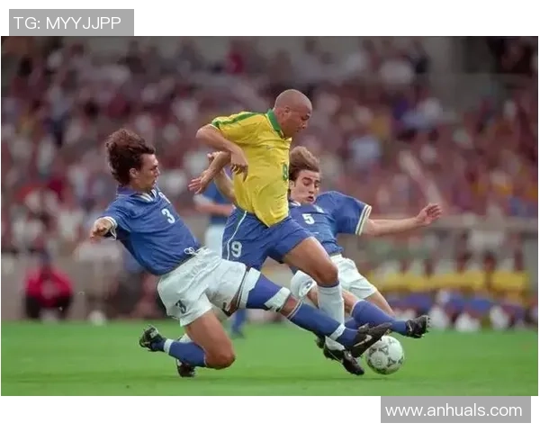 连出足球明星名单图片展现全球顶尖球员风采与成就的精彩瞬间